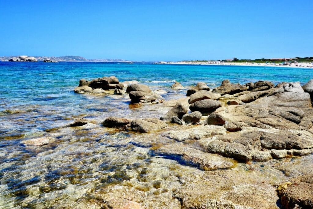 Spiaggia-Valle-Erica-Santa-Teresa-Gallura.jpg